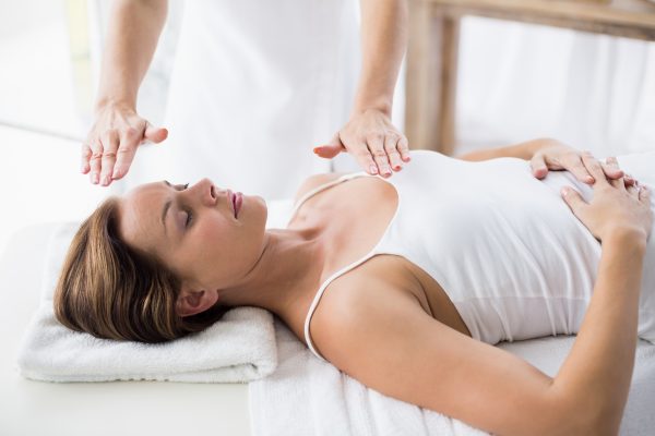 Sesión de Terapia Reiki Profesional: Libera bloqueos y equilibra tu energía